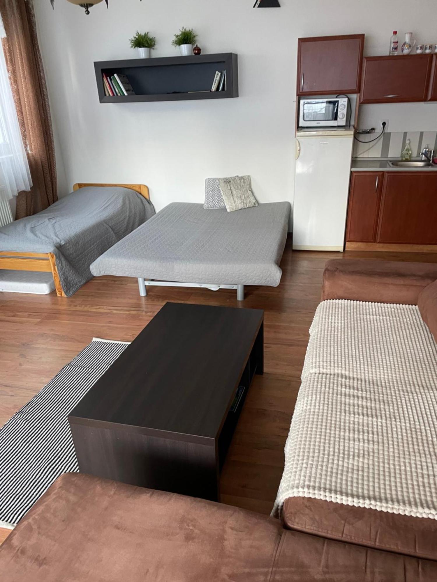 Utulny Apartman Triangel 50M Od Lyziarskeho Vleku Zahradky Donovaly Exterior photo